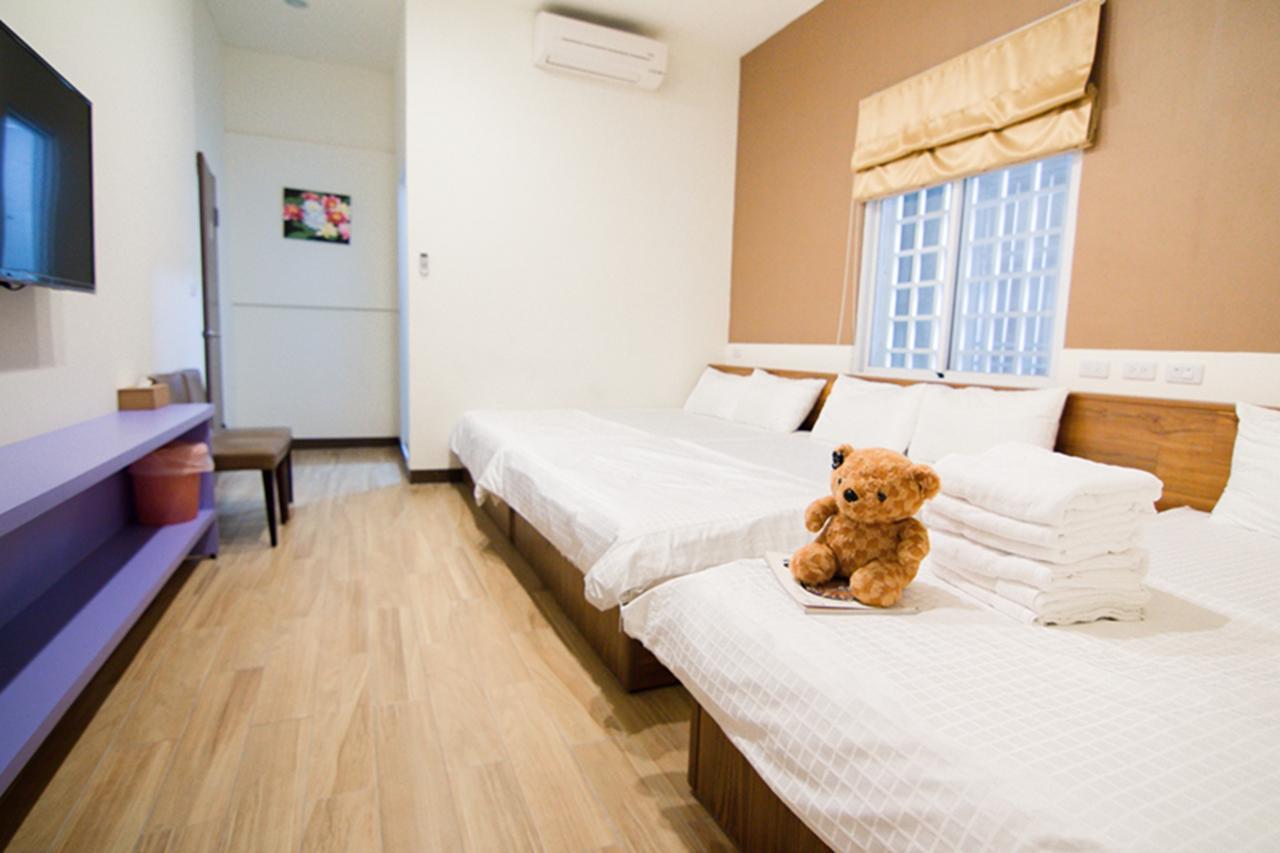 Home Sweet Beach Hotel Xiaoliuqiu Exterior photo
